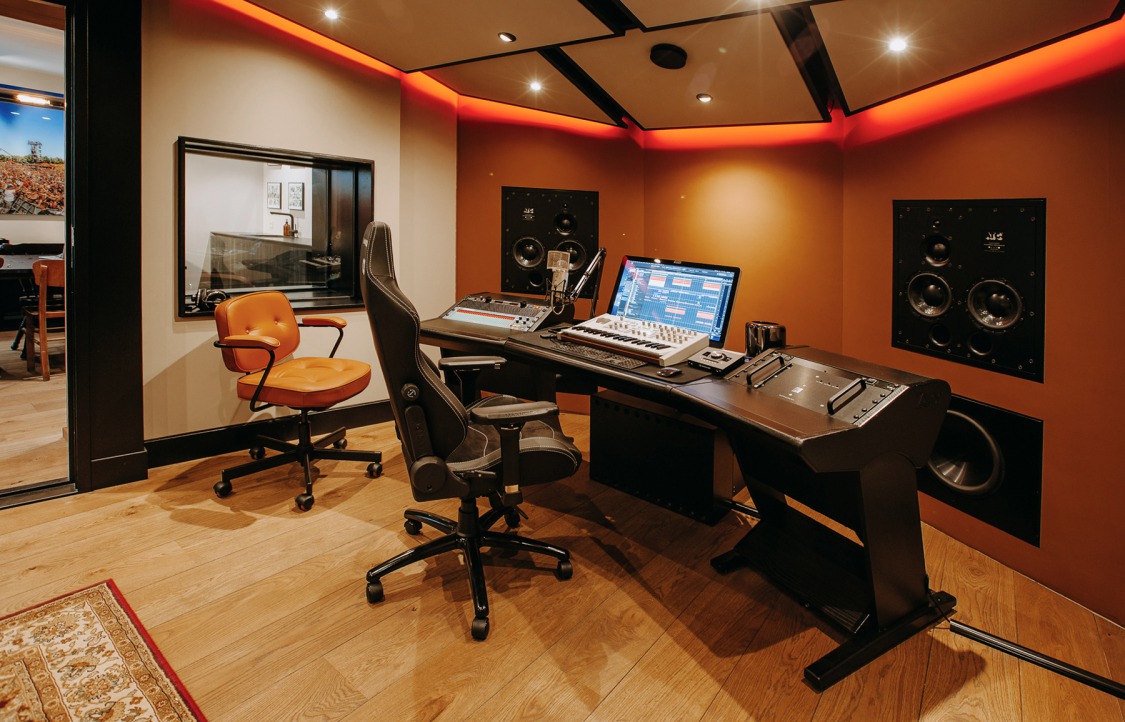 Coone Music Studio